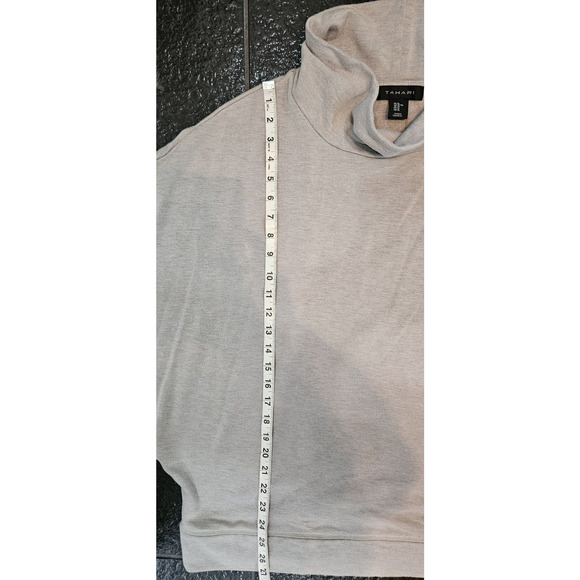 Tahari Womens Sweater Top XL Taupe Cowl Neck Fleece Stretch Batwing Soft Shirt - Picture 8 of 8